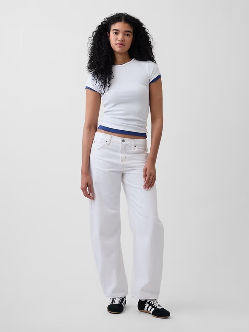 Gap Low Rise Barrel Jeans